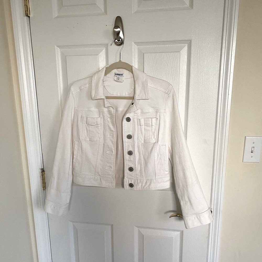 Express Cropped Jean Jacket